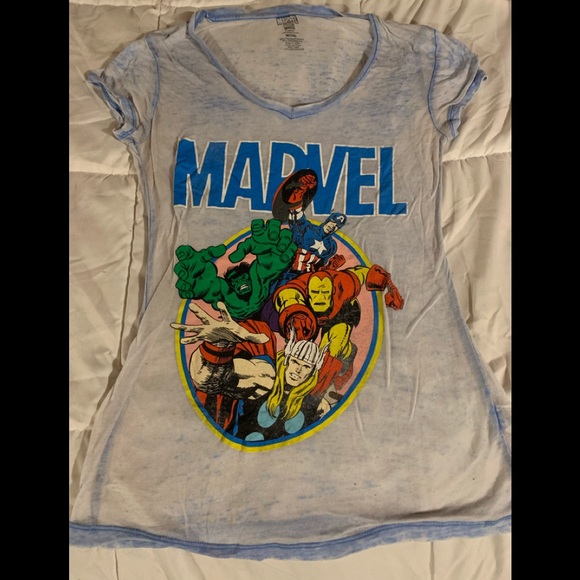 𝕄𝕒𝕣𝕧𝕖𝕝 tee🔹 - Picture 2 of 3